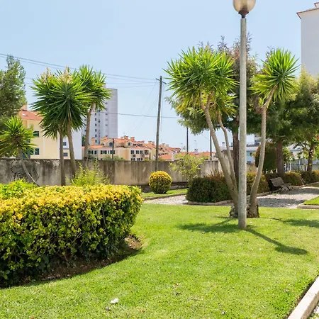 Blue Sea I Carcavelos (Lisbon)